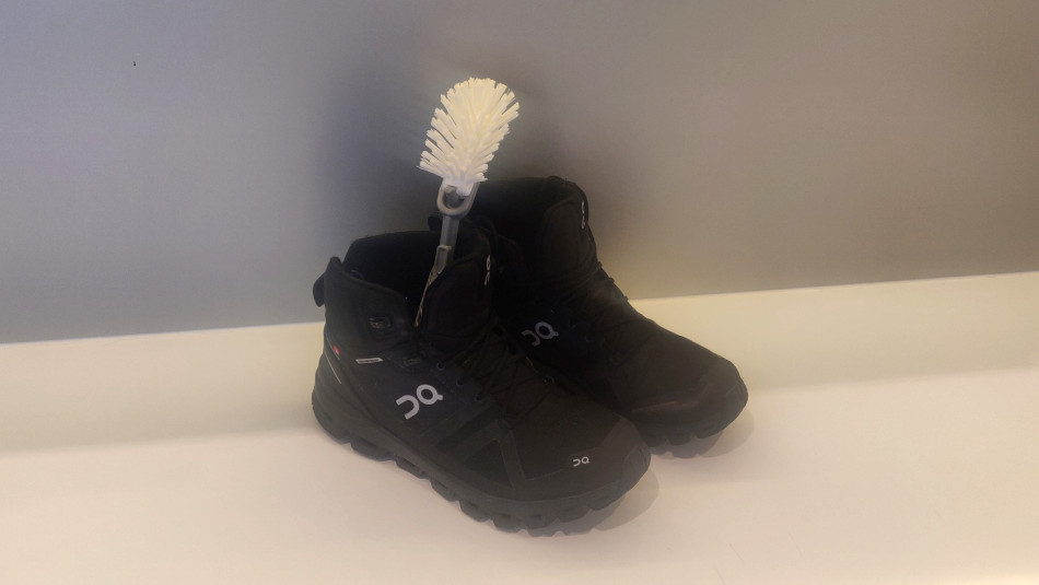 How to wash On Cloud shoes